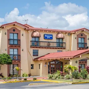 Мини-отель Rodeway Near Ybor - Casino, Тампа